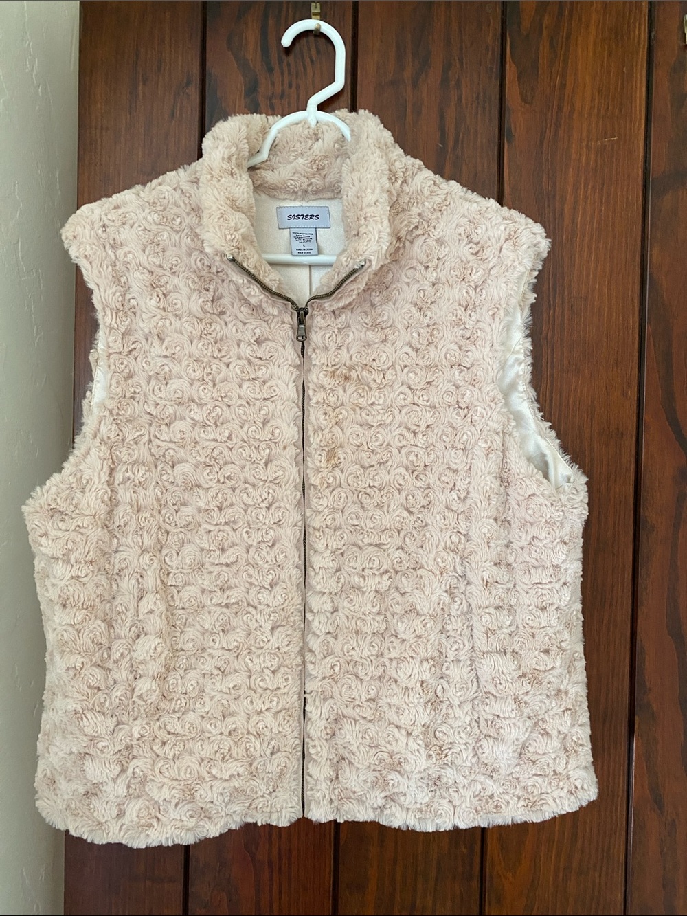 SISTERS Cream Faux Fur Zip-Front Vest